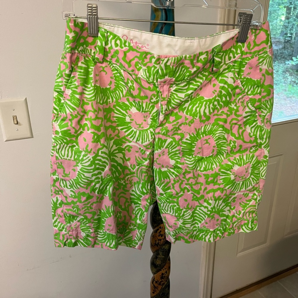 Lilly Pulitzer Lion Sunny Side Chipper Short